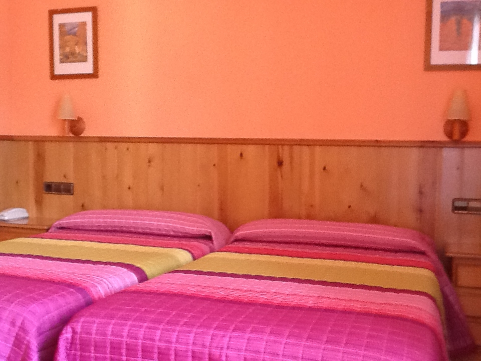 Doble estandar...... (2 camas)